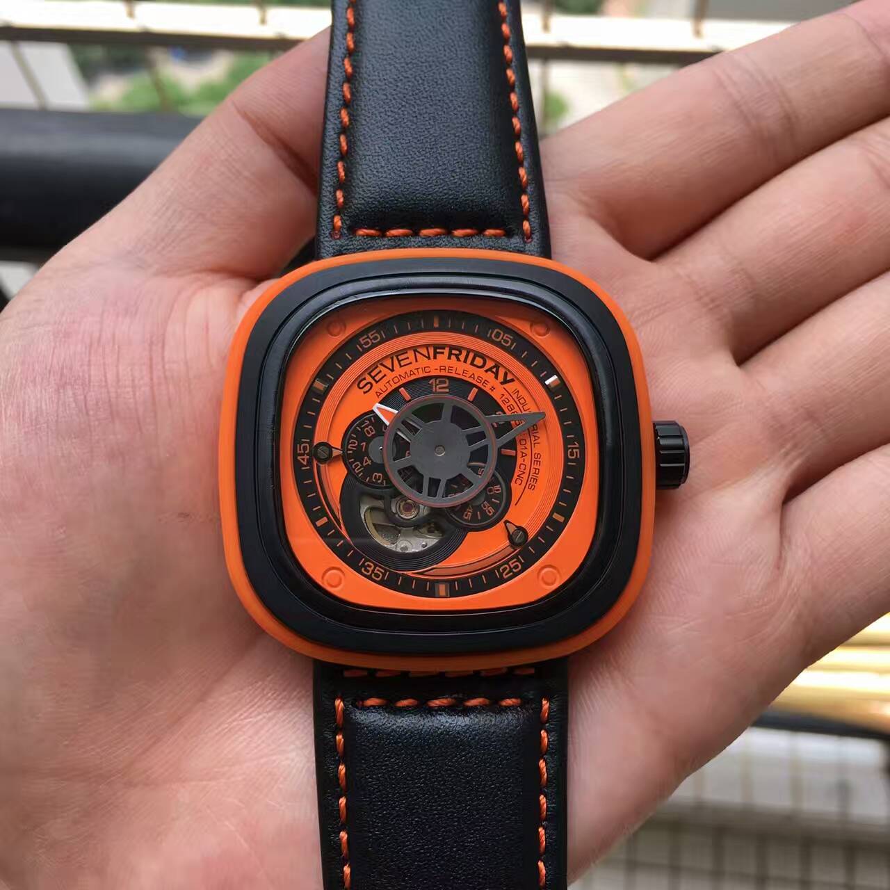 七個星期五 精品彩色系列腕錶 亮橙錶盤