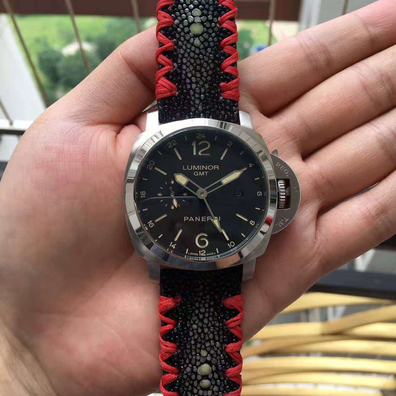 沛納海 魔鬼魚腕錶 反光錶殼 寬大指針