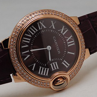 卡地亞手錶 藍氣球中號款 瑞士石英機芯 玫瑰金環殼鑲鉆皮帶女錶 雍雅富貴