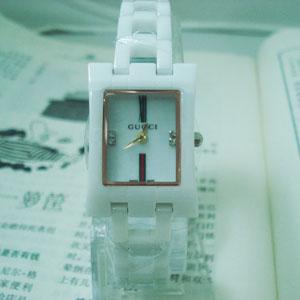 GUCCI 古奇陶瓷手錶 古奇香港品牌 時尚腕錶 黑白兩款 時尚女錶