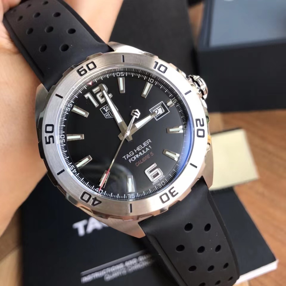 Original Tagheuer,泰格豪雅F1系列 機械表，專櫃1萬+。 ~41mm表徑