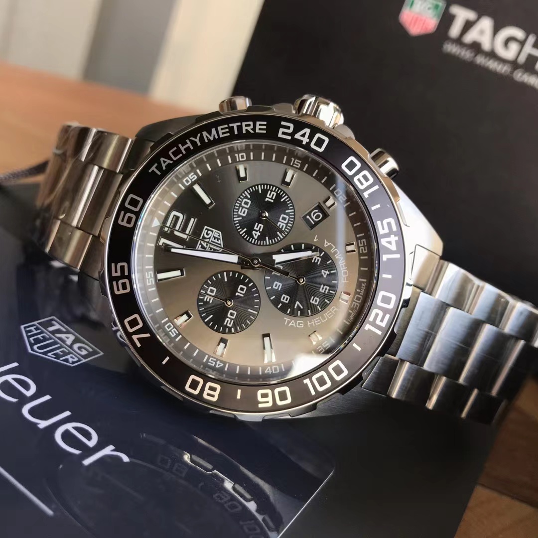 original Tagheuer 泰格豪雅F1系列，石英男士腕表 原單貨43mm表径