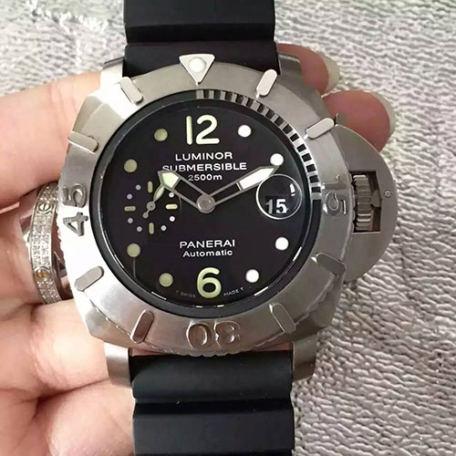 沛納海 Panerai 珍藏限量款Luminor Submersible系列pam00285自動機械腕錶