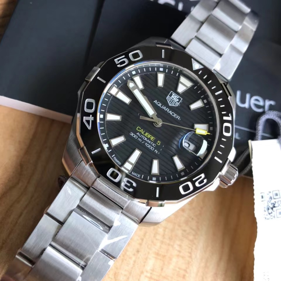 Original Tagheuer,泰格豪雅競潛系列機械表，專櫃16500rmb。 中號~41mm表徑，藍寶石鏡面，超強夜光指針，原裝瑞士機芯